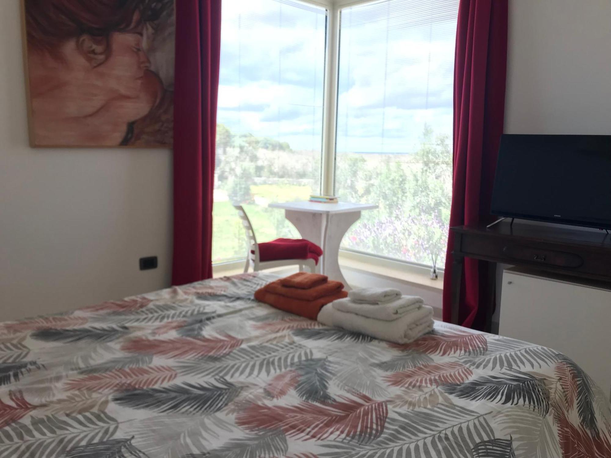 Tenuta Valle Dell Idro Otranto Con Piscina Casamassella Extérieur photo